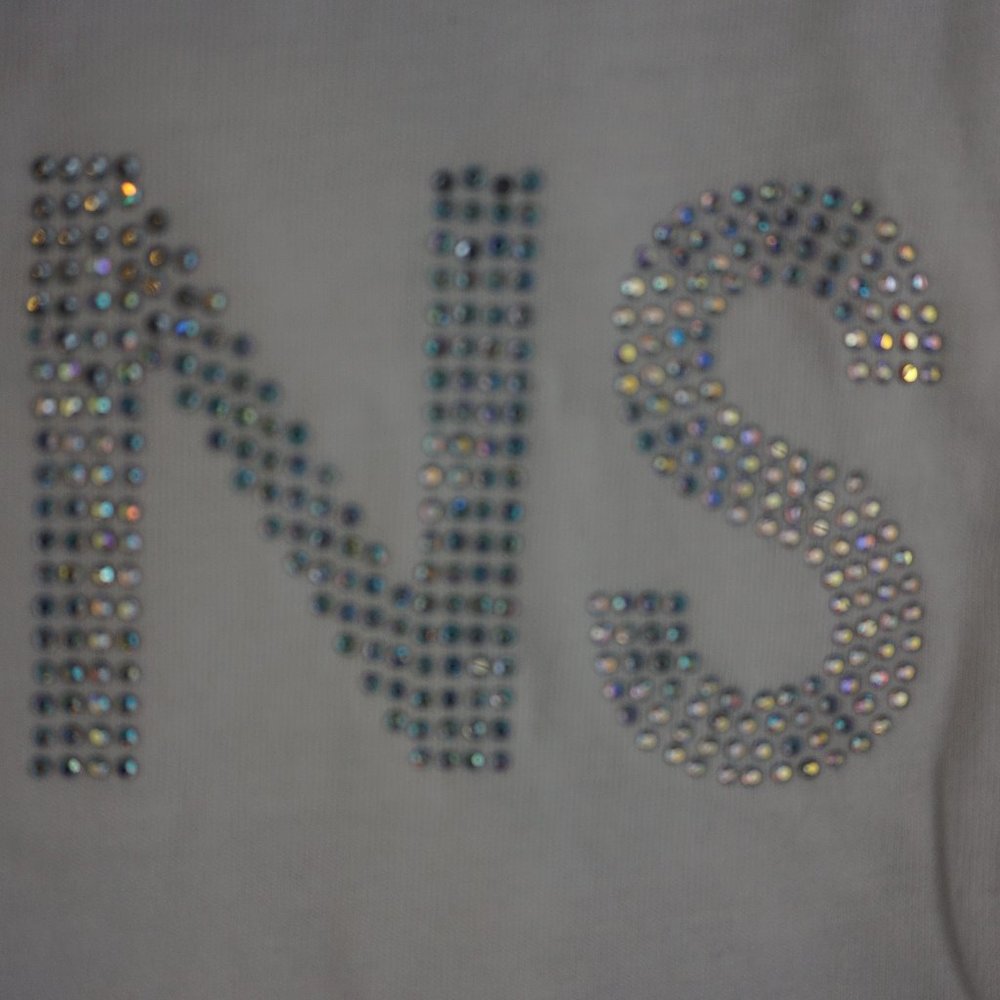 Calvin Klein XS T-Shirt Rhinestone Logo NWTags - Picture 2 of 4